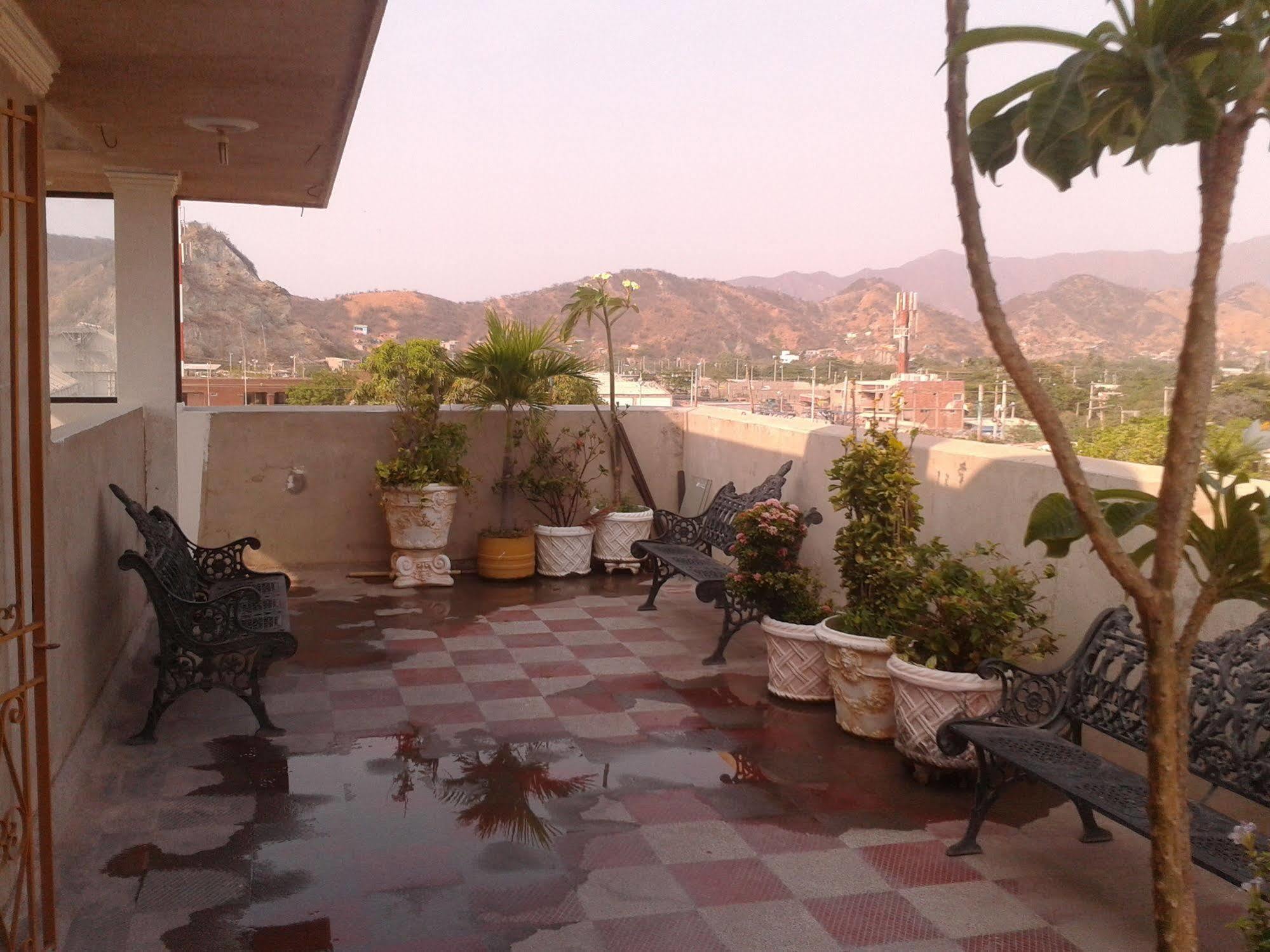 Hotel Hospederia Casa Familiar Santa Marta  Esterno foto